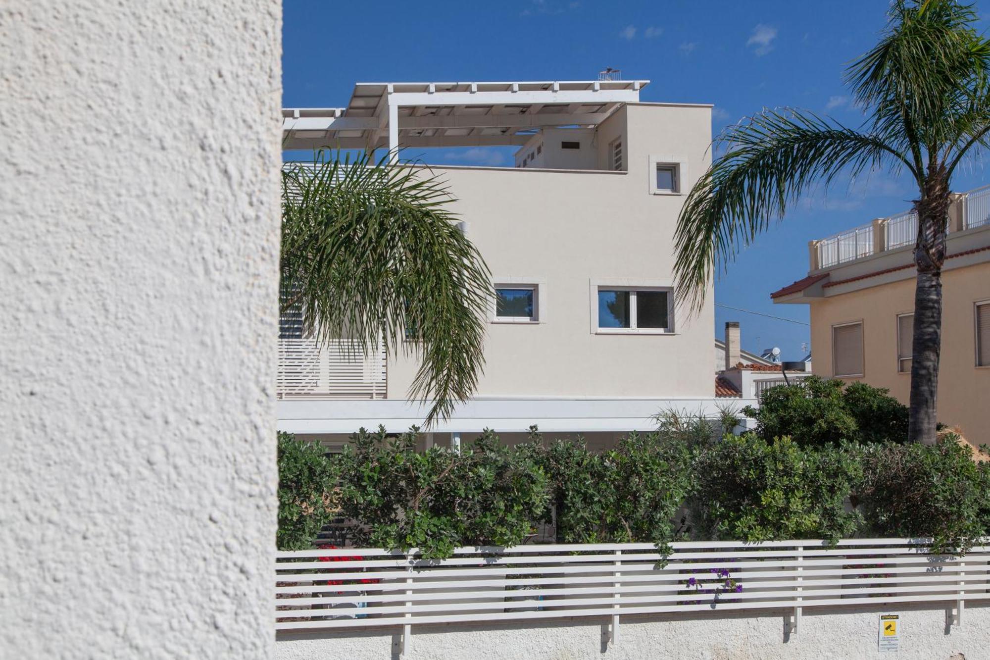 Dimora Nesea Bed & Breakfast Cozze Dış mekan fotoğraf